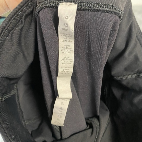 Lululemon Women’s Black Cropped Leggings Size 4 - Picture 6 of 7